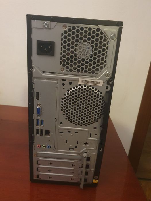 Unitate PC lenovo Amd A8 quad core, 8gb ram SSD+HDD 10/10