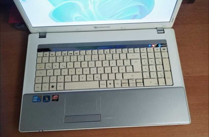Лаптоп Packard Bell 17.3 " i5 SSD
