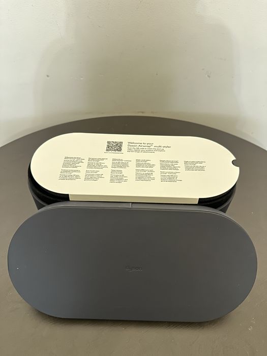 Dyson Airwrap – ca nou, 2200 lei negociabil, cu garanție!