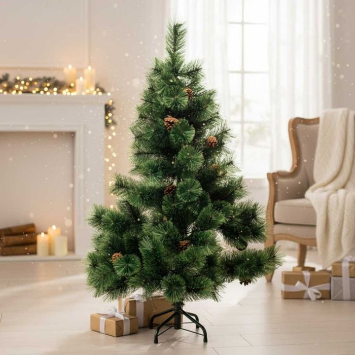 Елха естествено зелена със шишарки