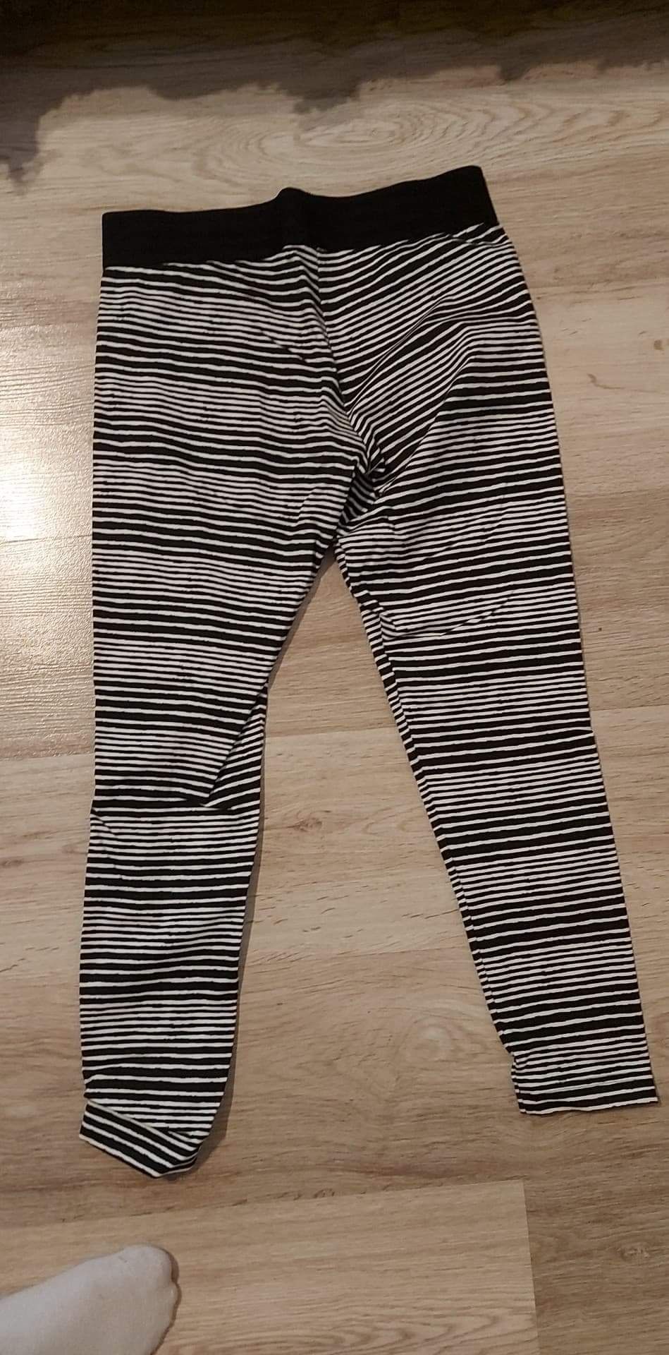 Colanți Adidas (Adidas leggings)