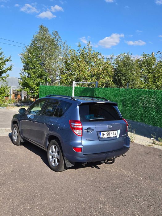 Toyota RAV4 merita vazuta