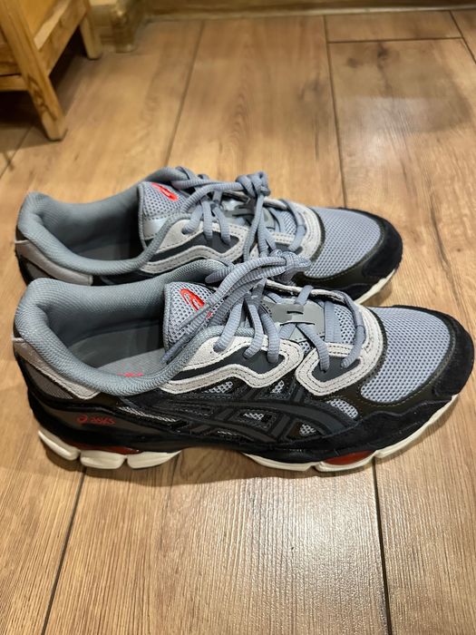 ASICS Gel-NYC
"Gravel & Black"