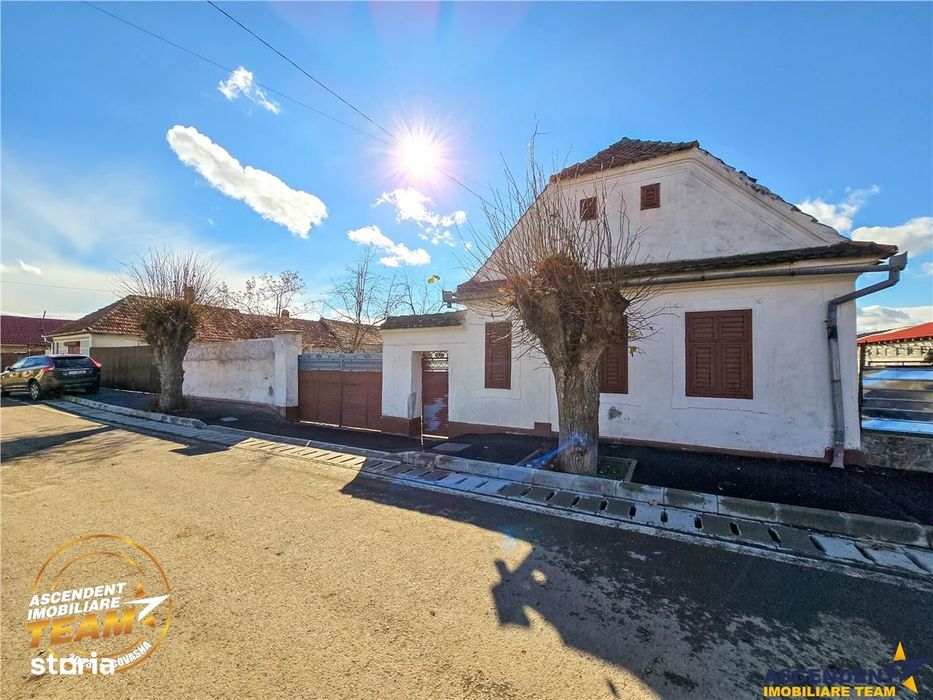 Tur 3D! Casa autentica cu sura,1.800mp teren, in statiunea balneara Va