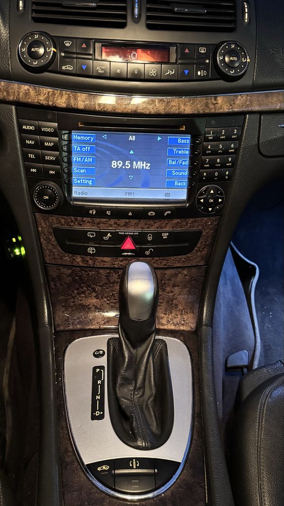 Mercedes E-240, V6 177 к.с. ГАЗ