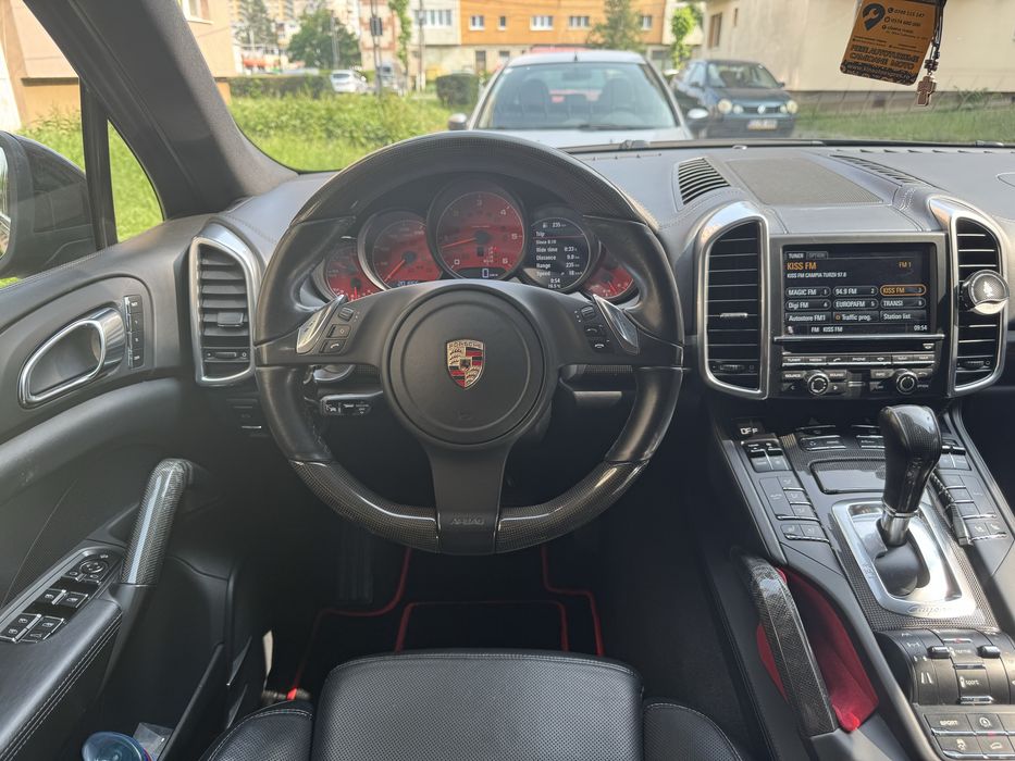 Porsche Cayenne 2012 pachet GTS carbon edition