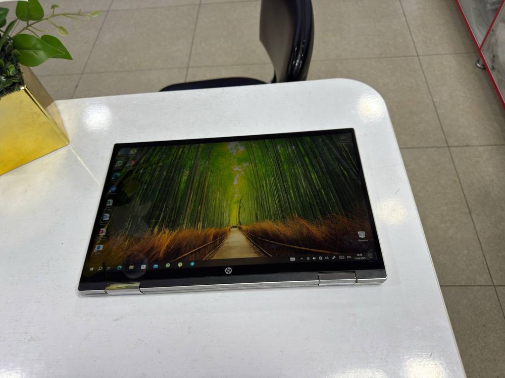Hp  core i3 x360 ekrani sensorlik