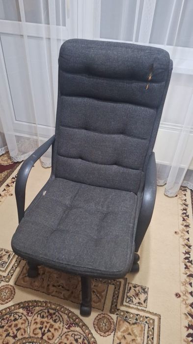 Продам офисное кресло