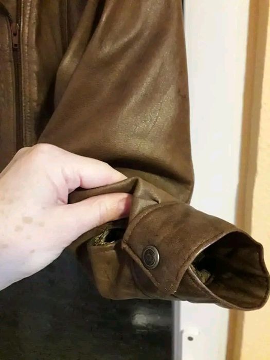 Vând jachetă piele,stare perfectă ,46-48