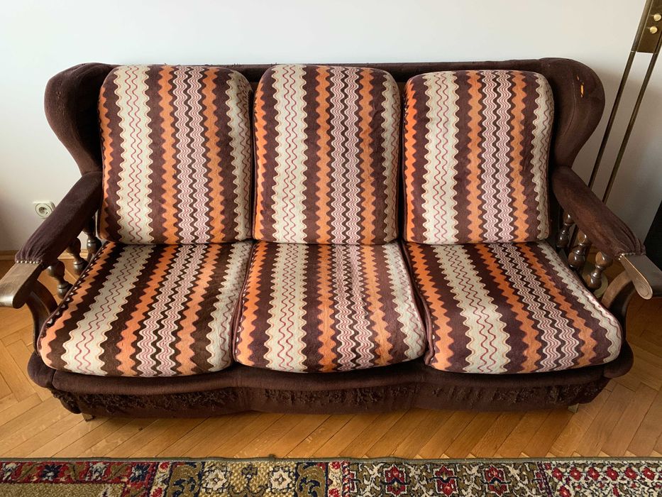 Луксозна западна ретро холна гарнитура разтегателен диван + 2 фотьойла