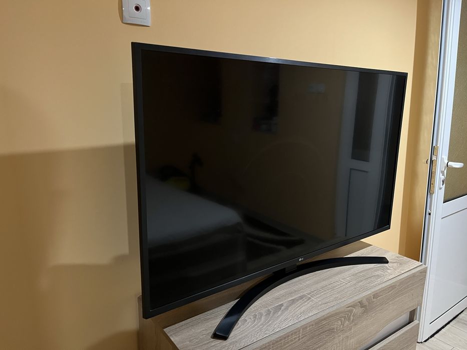 LG телевизор на части