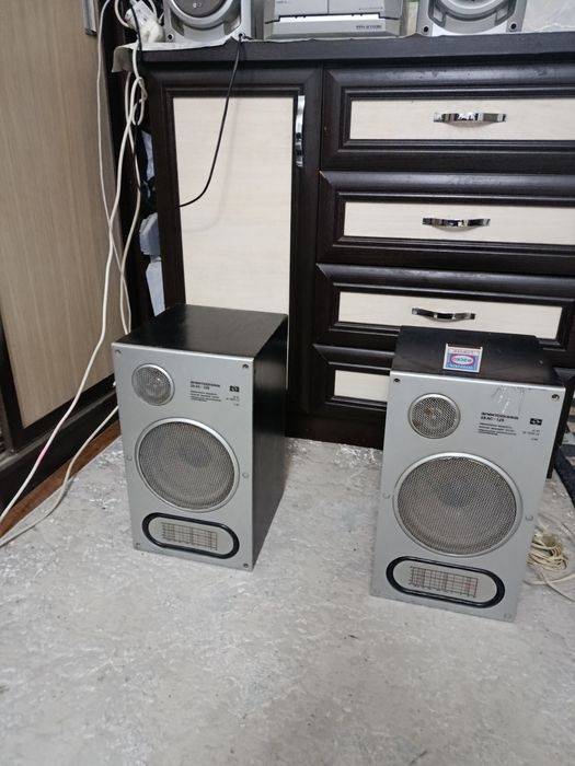 Продам колонки модель электроника