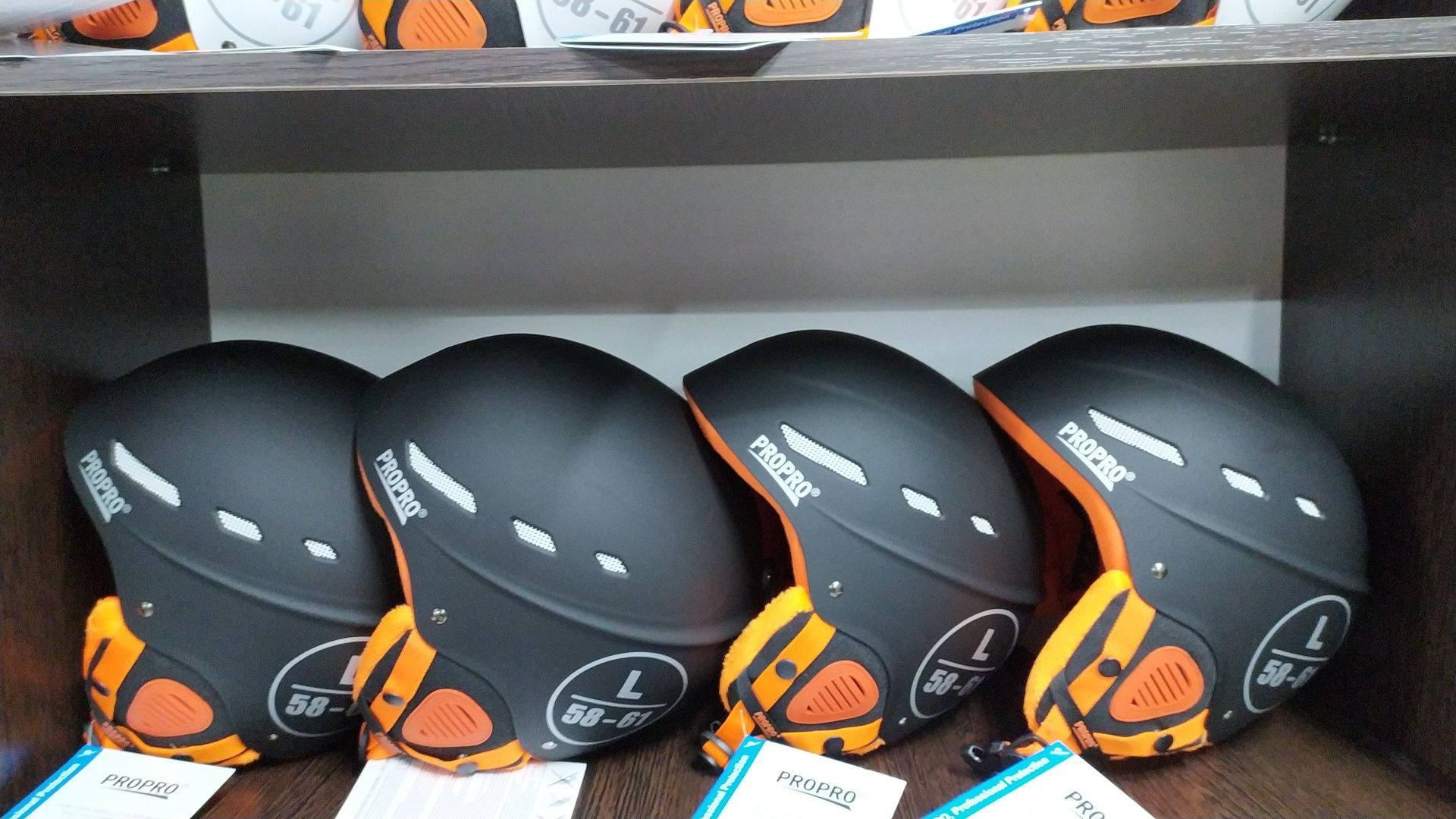 Новый, Горнолыжный Защитный Шлем для Лыжника и Сноубордиста! Экип!
