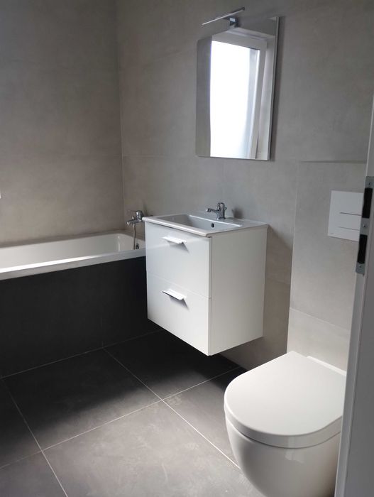 Proprietar închiriez ap 2 camere nemobilat Giroc