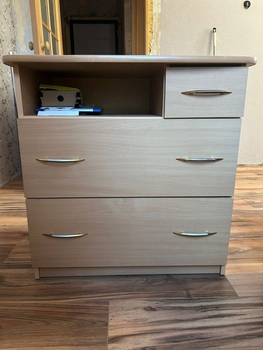 Продам комод под телевизор