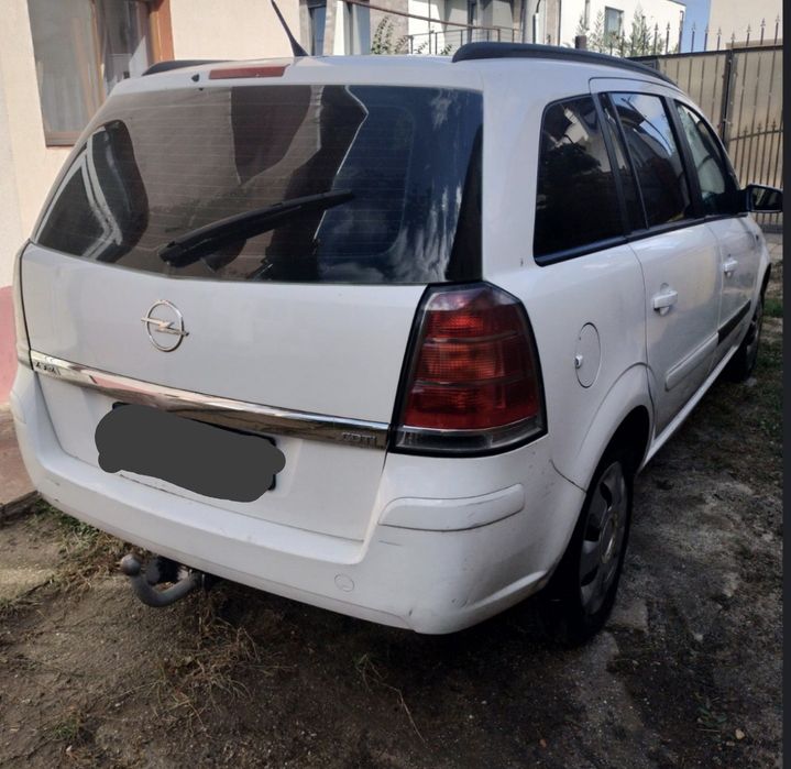 Opel Zafira b.   .