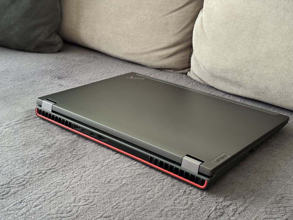 16’QHD+/i7-12850HX/Tinkpad P16 Gen1/32GB DDR5/512GB SSD/RTX A1000