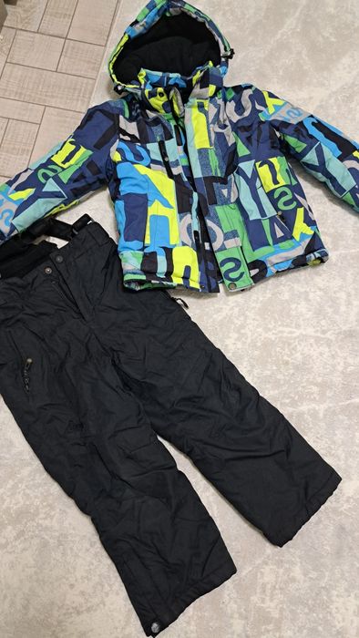 Продам детский комбинезон