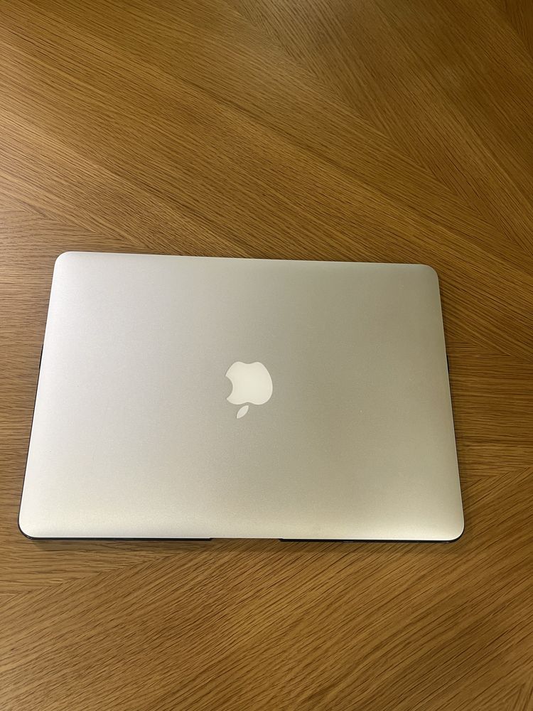 Macbook Air 10.15.7 версия