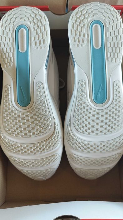 Нови оригинални маратонки Nike Air Zoom номер 42.5