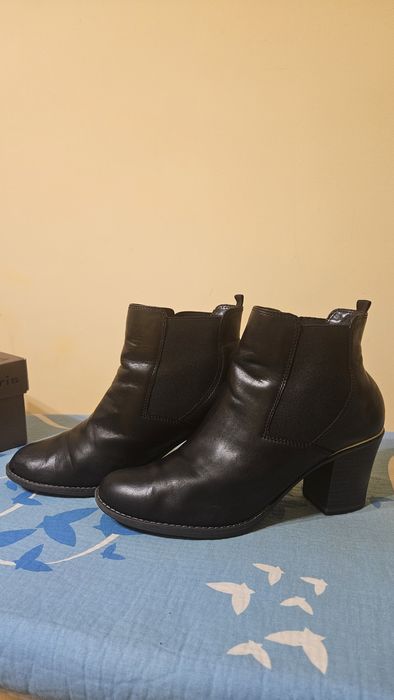 Botine negre Tamaris