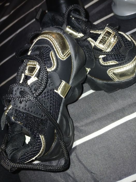 Adidași si treninguri