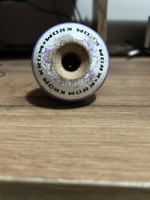 Bile de la kendama krom pop sticky .