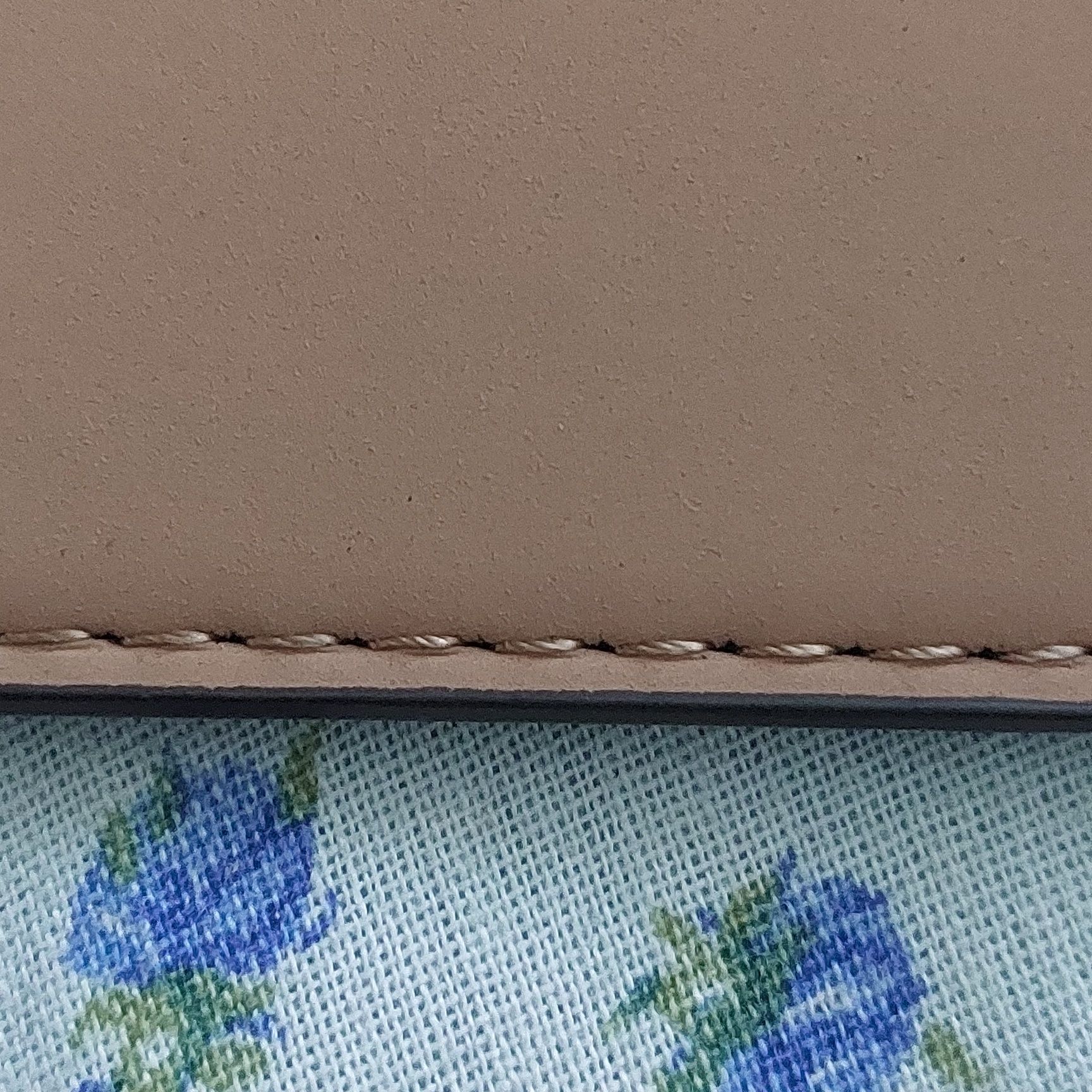 Curea Louis Vuitton