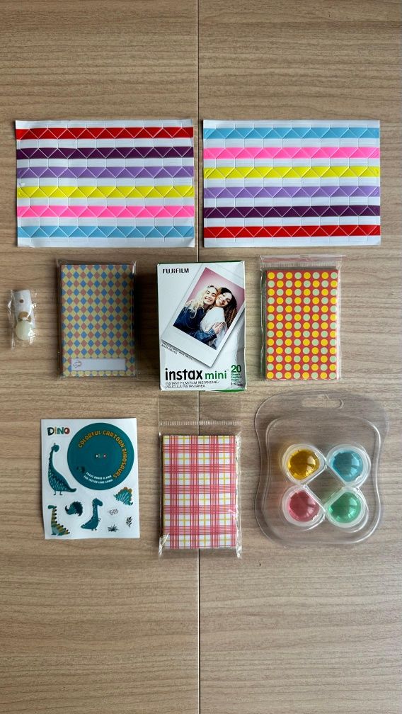 Продам Instax Mini 11, голубой — отличное состояние