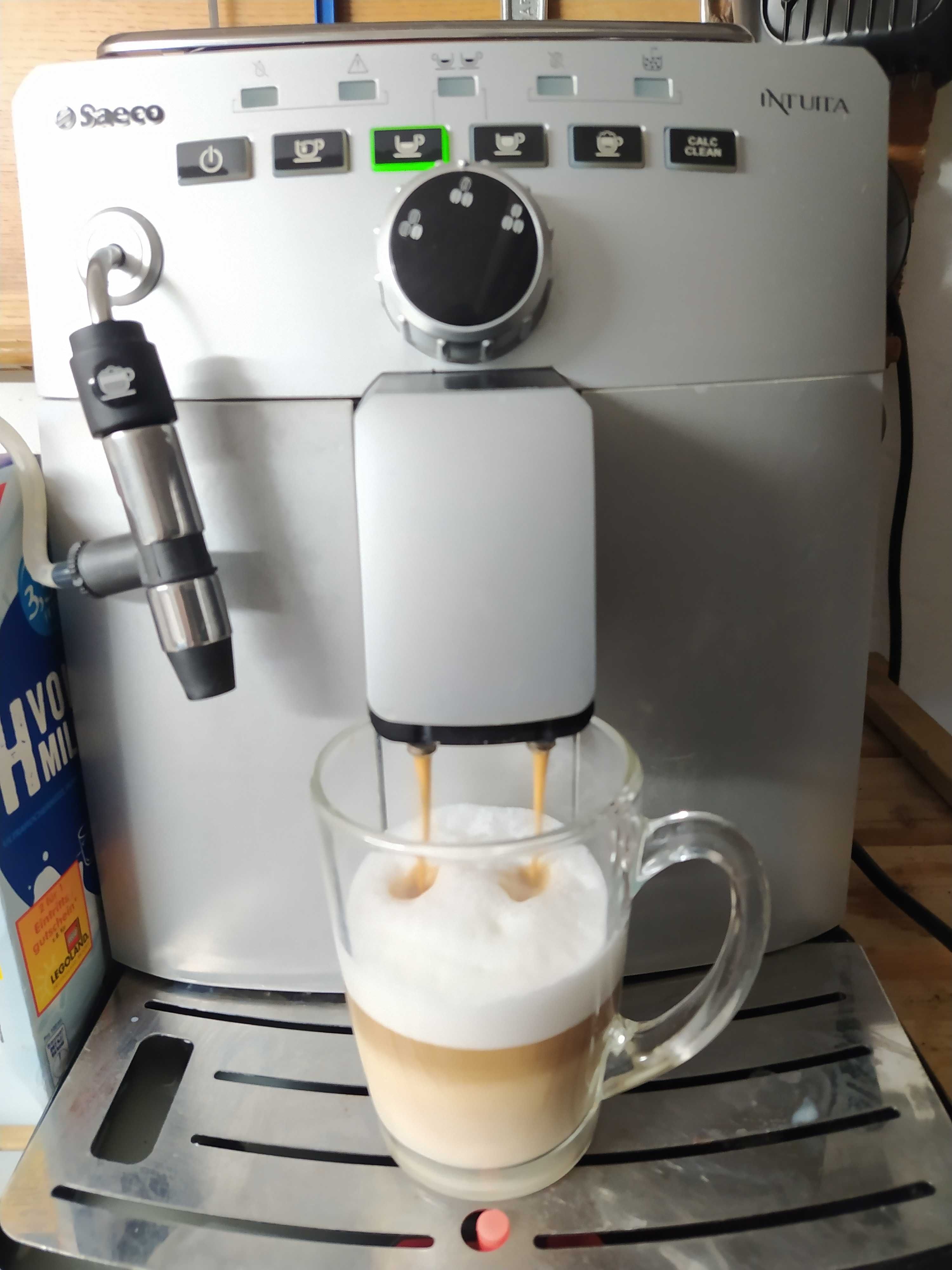 Vind Expresor cafea DELONGHI și Saeco