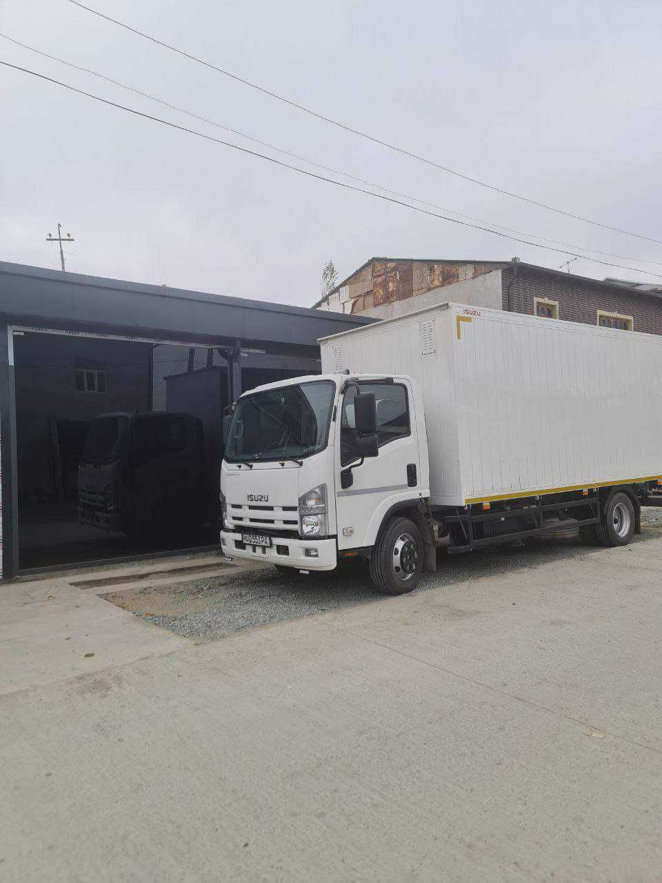 srochna sotiladi isuzu 5 tonnalik 2023