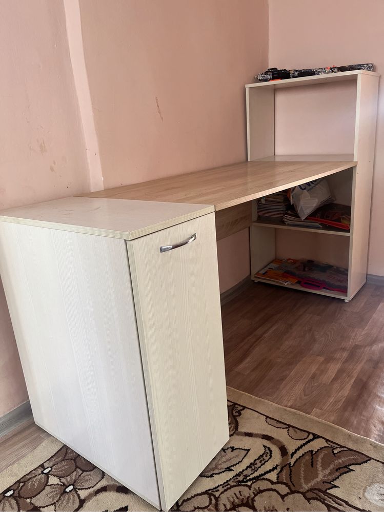 Рабочий стол, парта!