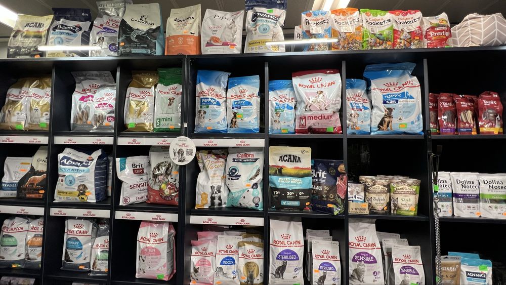 URGENT !!! - De vânzare – Petshop cochet, la cheie
