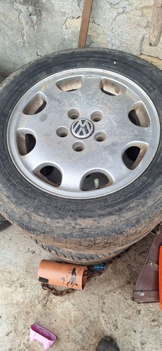 джанти с гумите 15