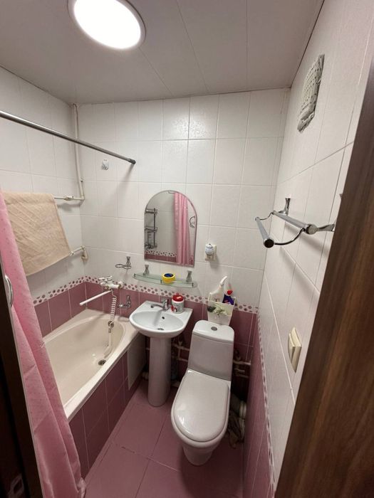 Аренда чиланзар торновый центр  1/4/4 с ремонтом