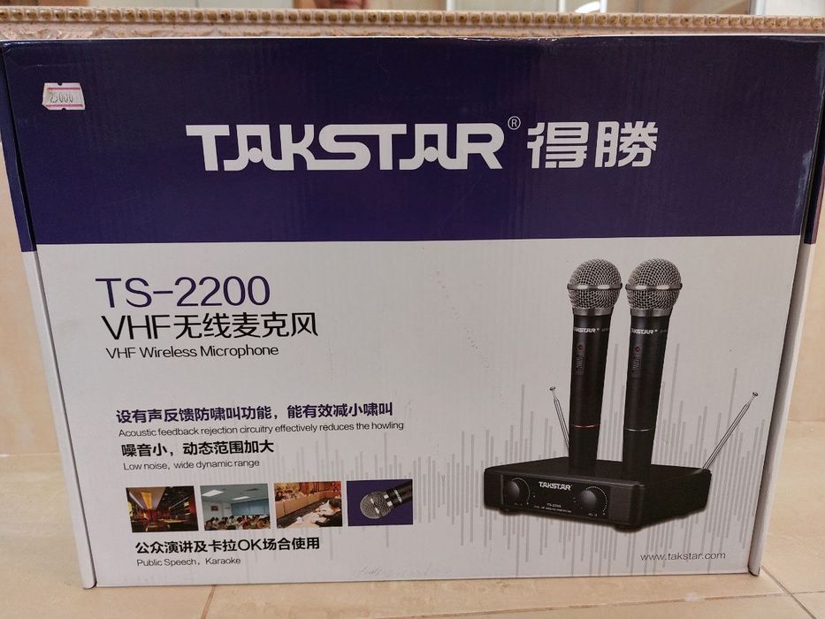 Беспроводные микрофоны Takstar TS-2200, 2 микрофона в коробке