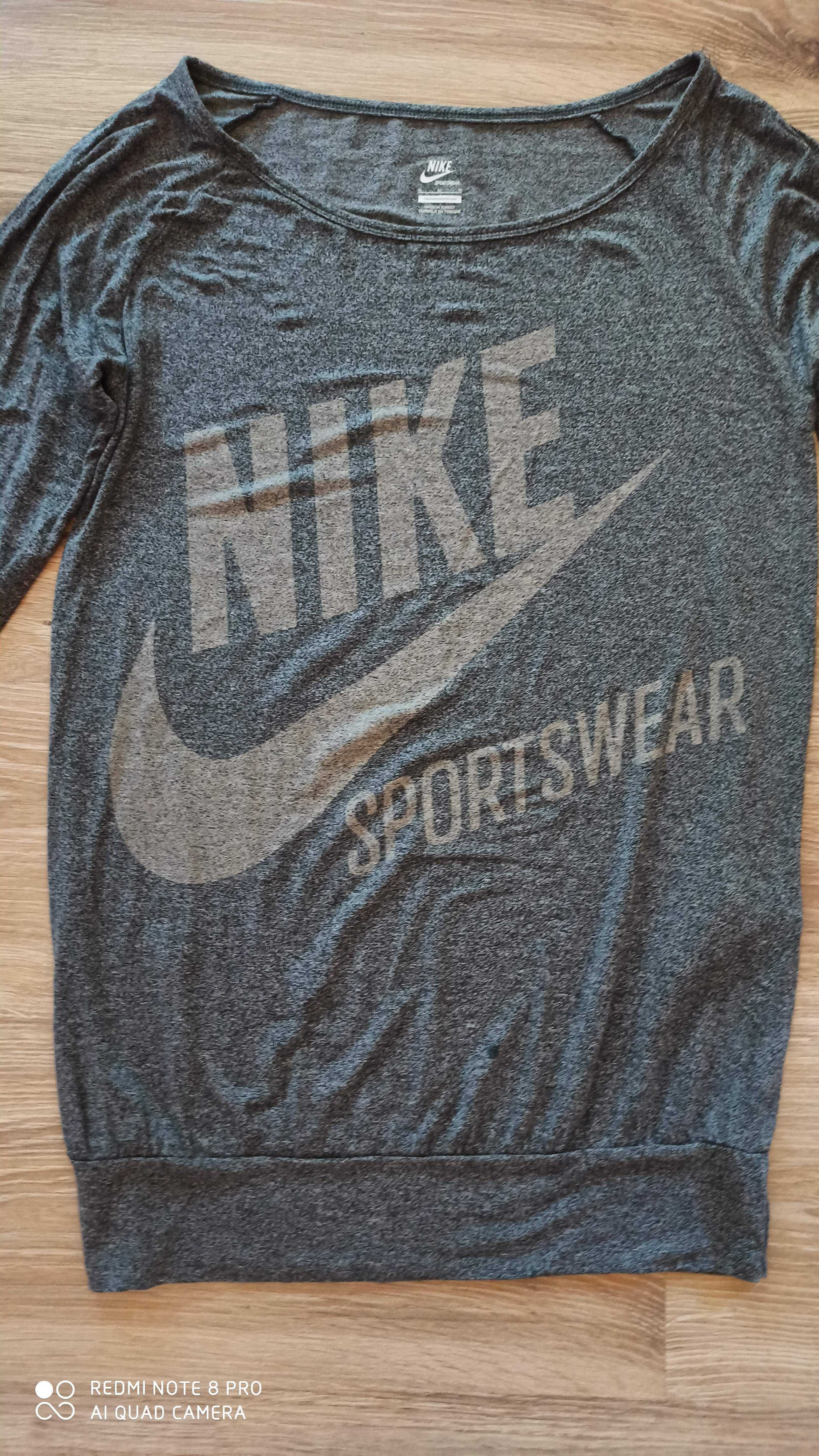 Оригинална блуза Nike p-p M