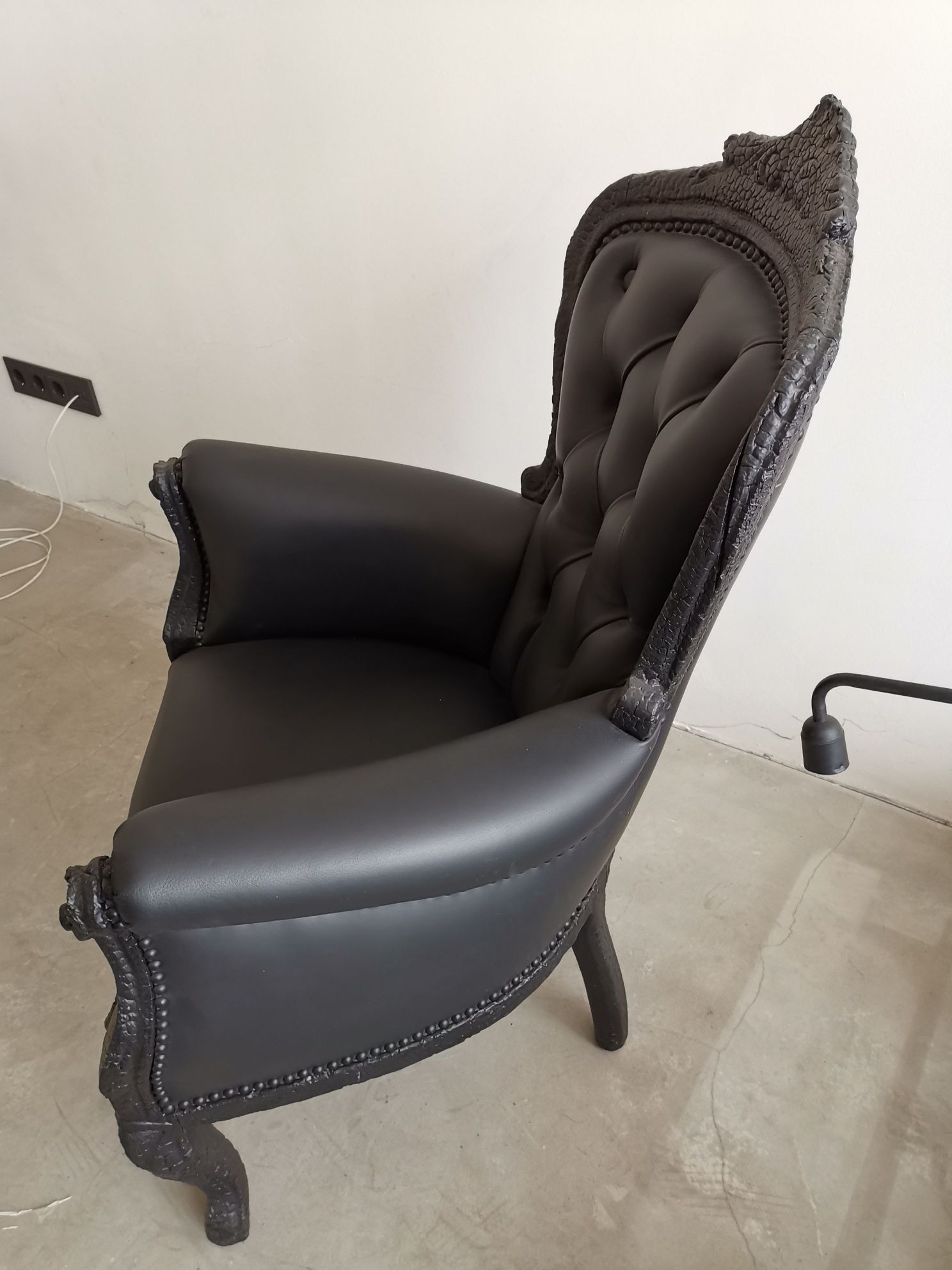 Дизайнерски стол Moooi