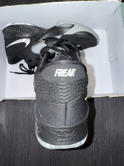 Баскетболни обувки  Nike Zoom Freak 4 "Zeus" - размер 44