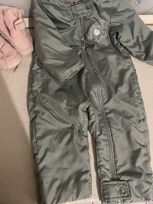 Комбинезон и обувь для девочки