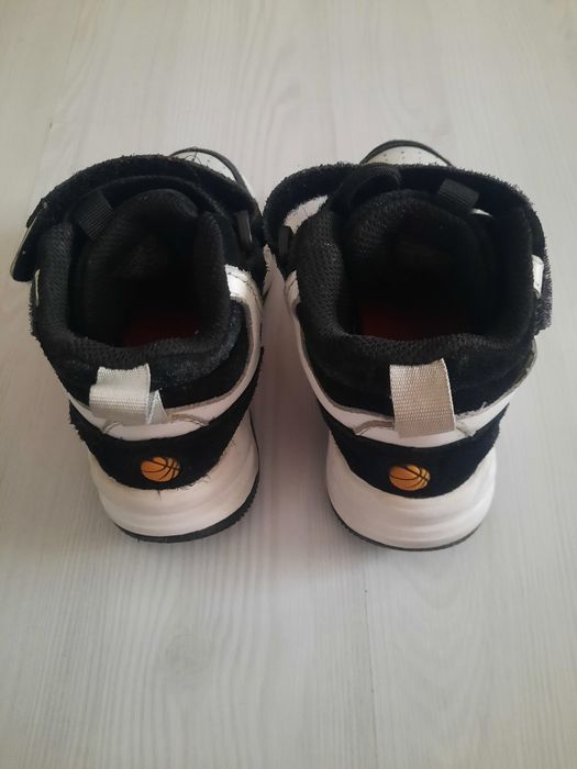 Adidas copil marca Zara, marimea 29