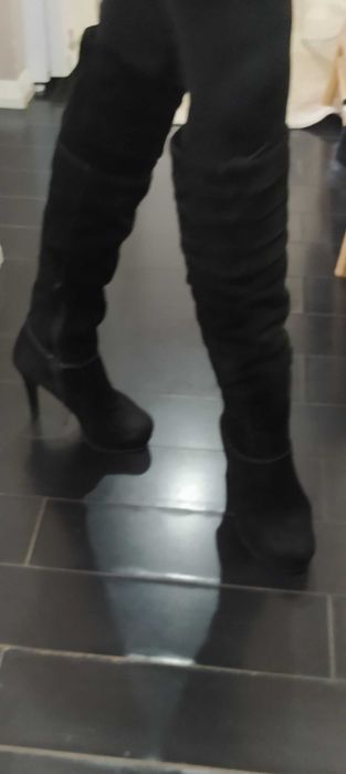 Cizme imblanite negre piele intoarsa,38