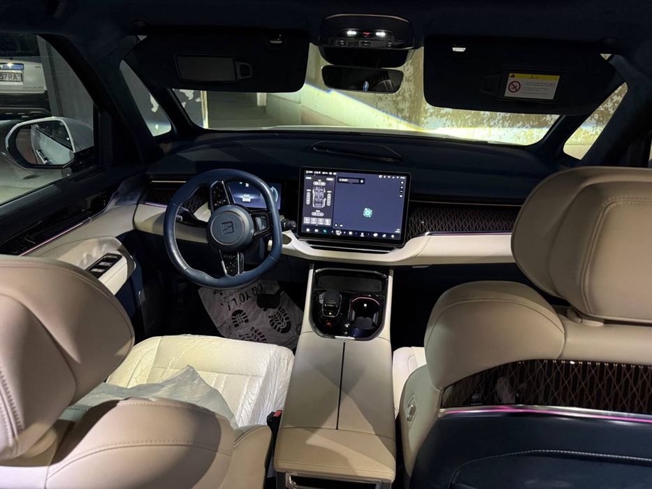 Zeekr 009 sotiladi yengil yil aksiyasi