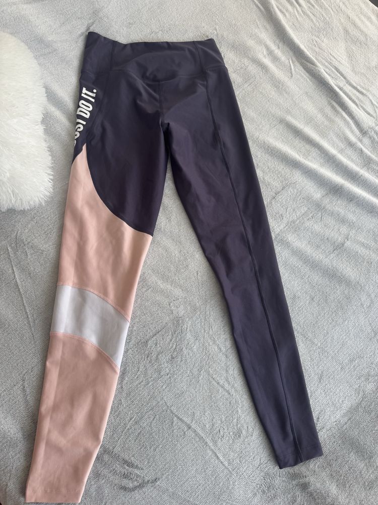 Оригинални  дамски клинове Nike