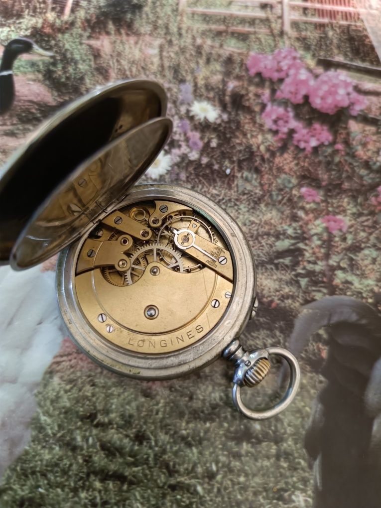 Продавам стар джобен часовник Longines