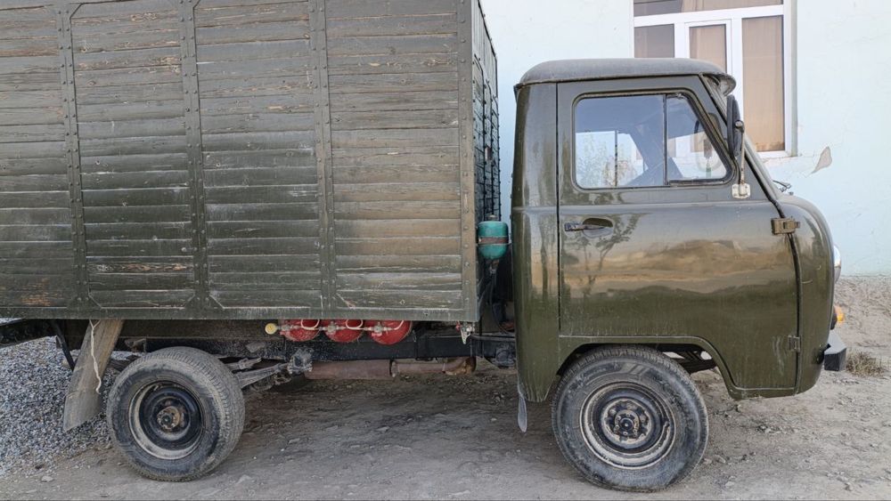 Увазик грузовой машина