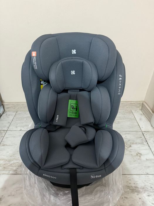 Чисто нов стол за кола