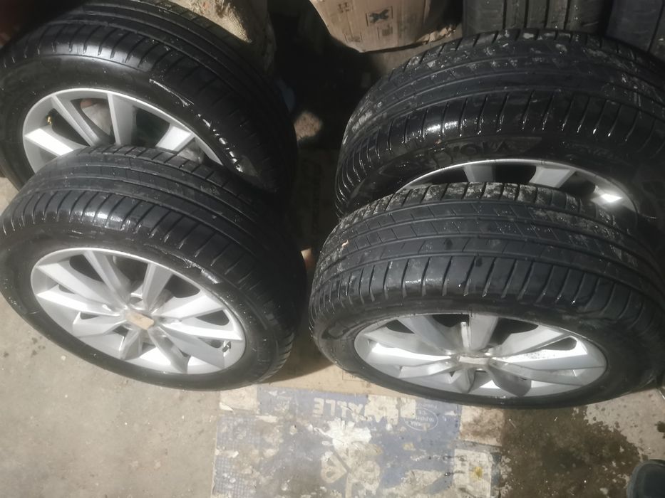 Anvelope+ jante skoda R16 (anvelope vara noi 205/55/r16)/