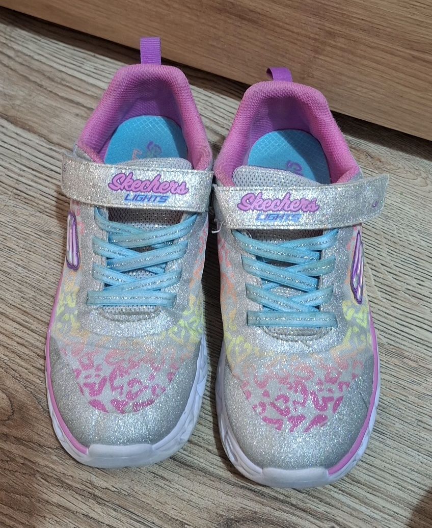 Маратонки 35 номер за момиче Nike, Sketchers