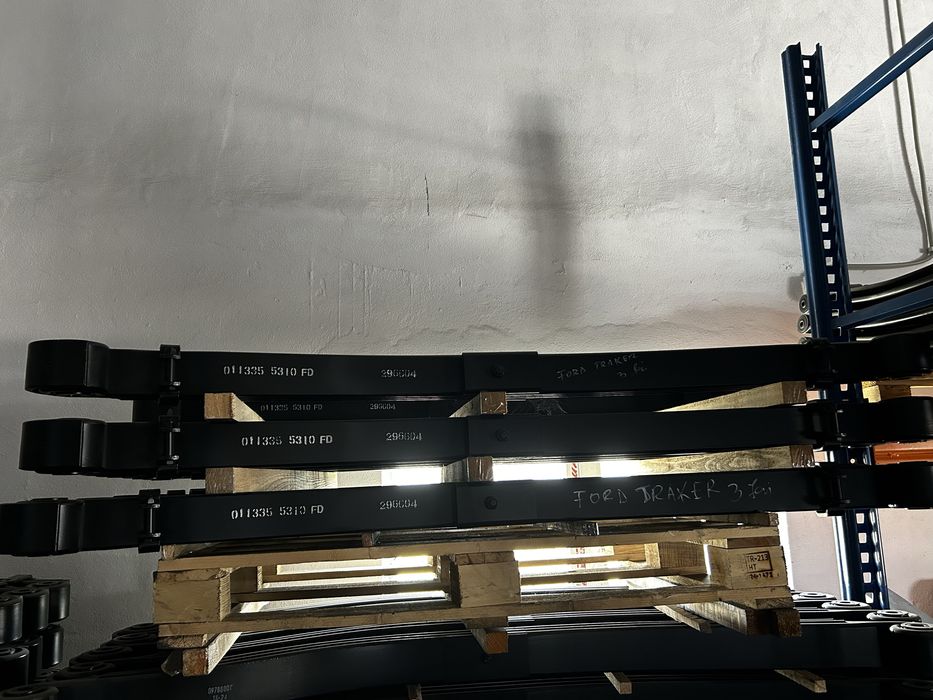 Arc ford cargo truker cu 3 foi